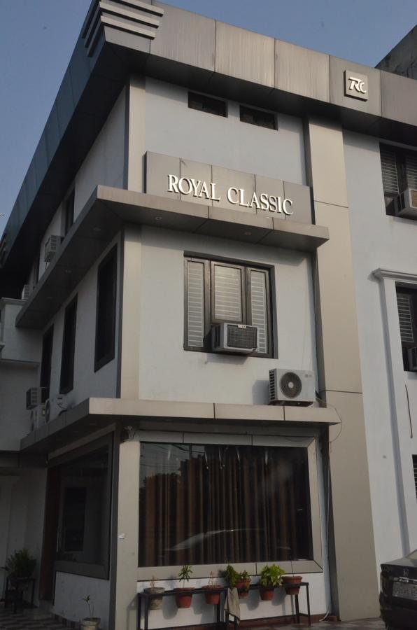 Hotel Royal Classic Bareilly Exterior foto